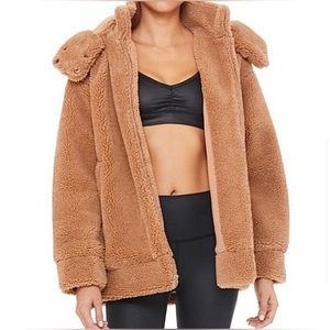 ALO YOGA Norte Sherpa Jacket in Henna